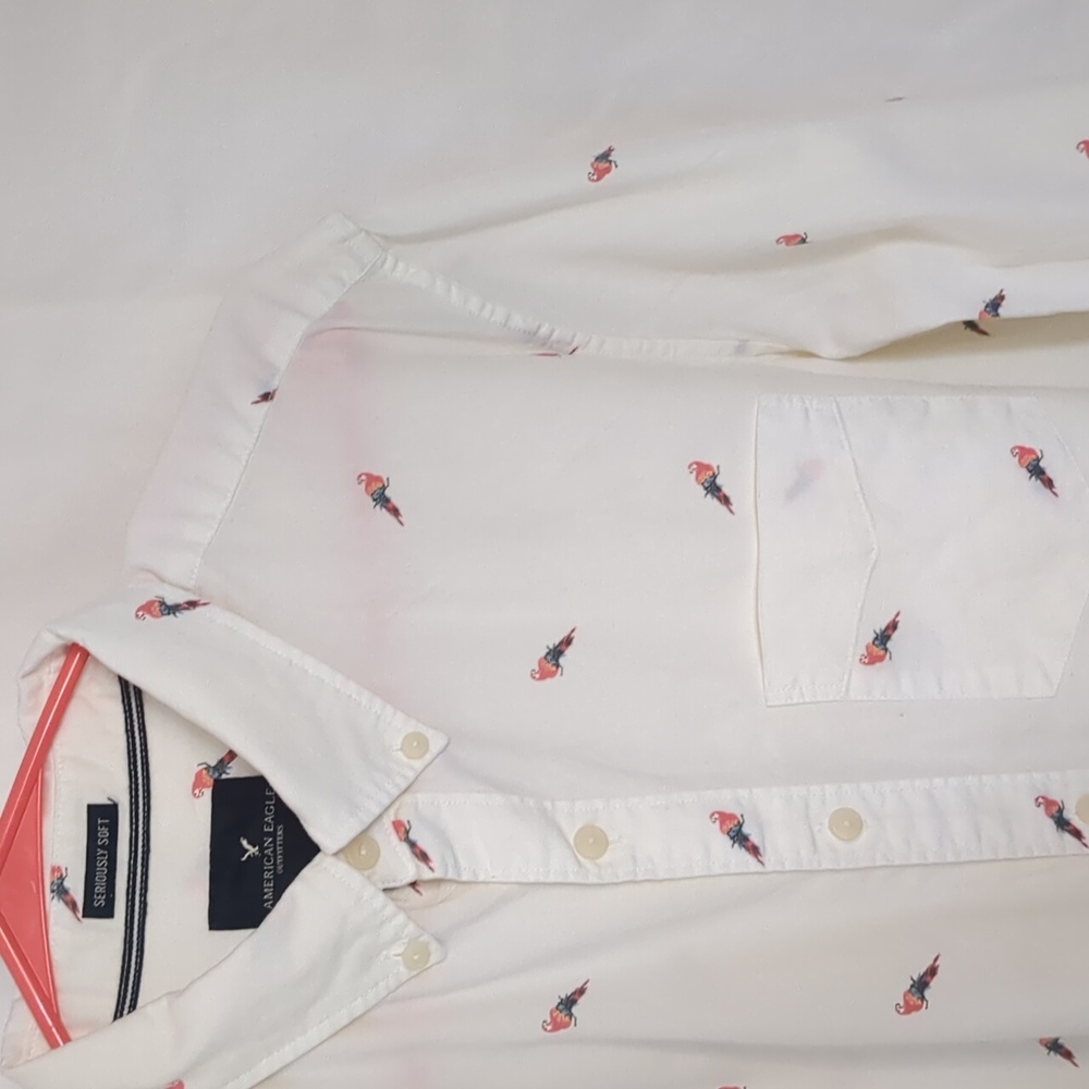Men's Medium American Eagle button down.